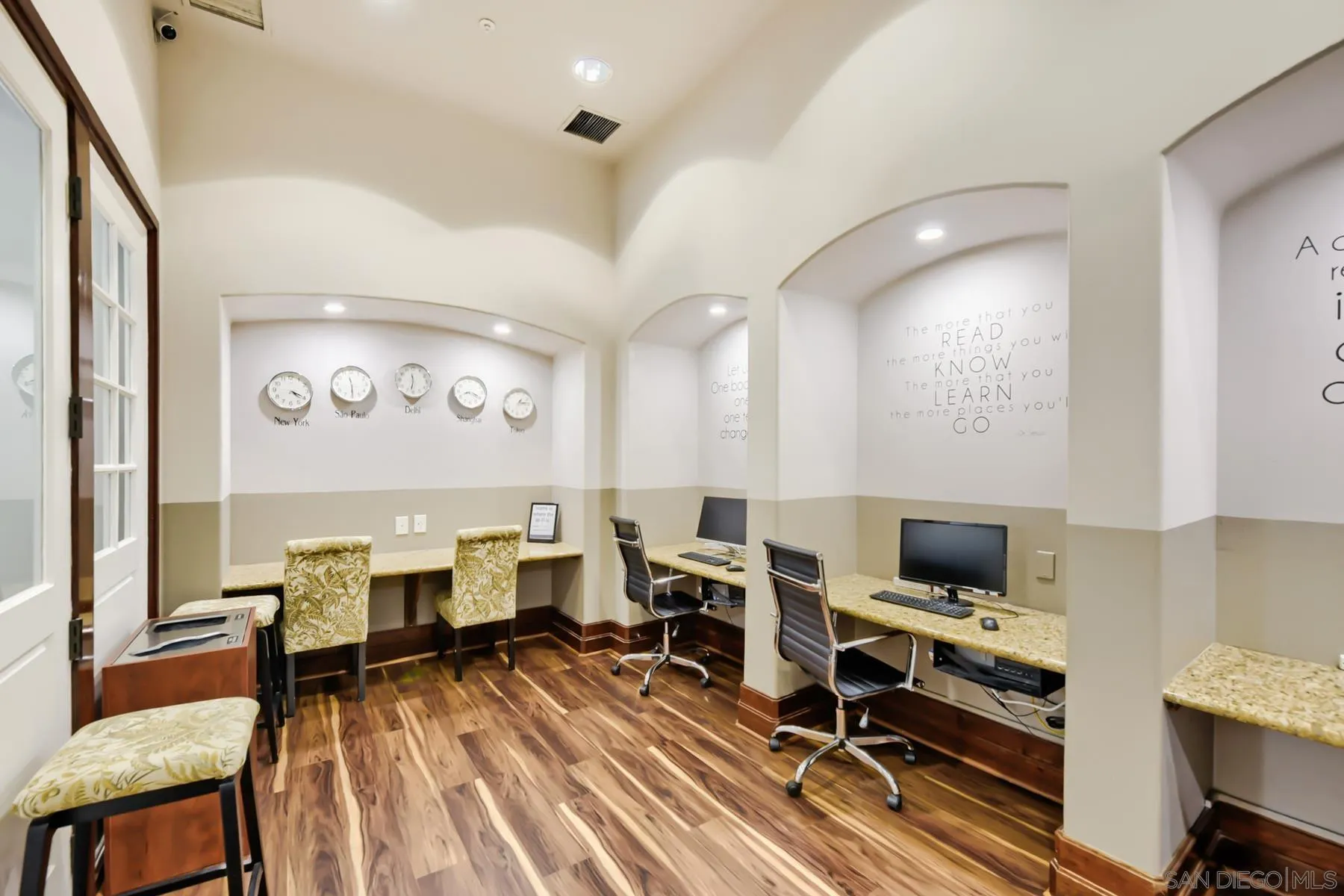 9293 Regents Road, Unit C108 La Jolla, CA 92037 - Photo 6 of 14 a workspace with furniture