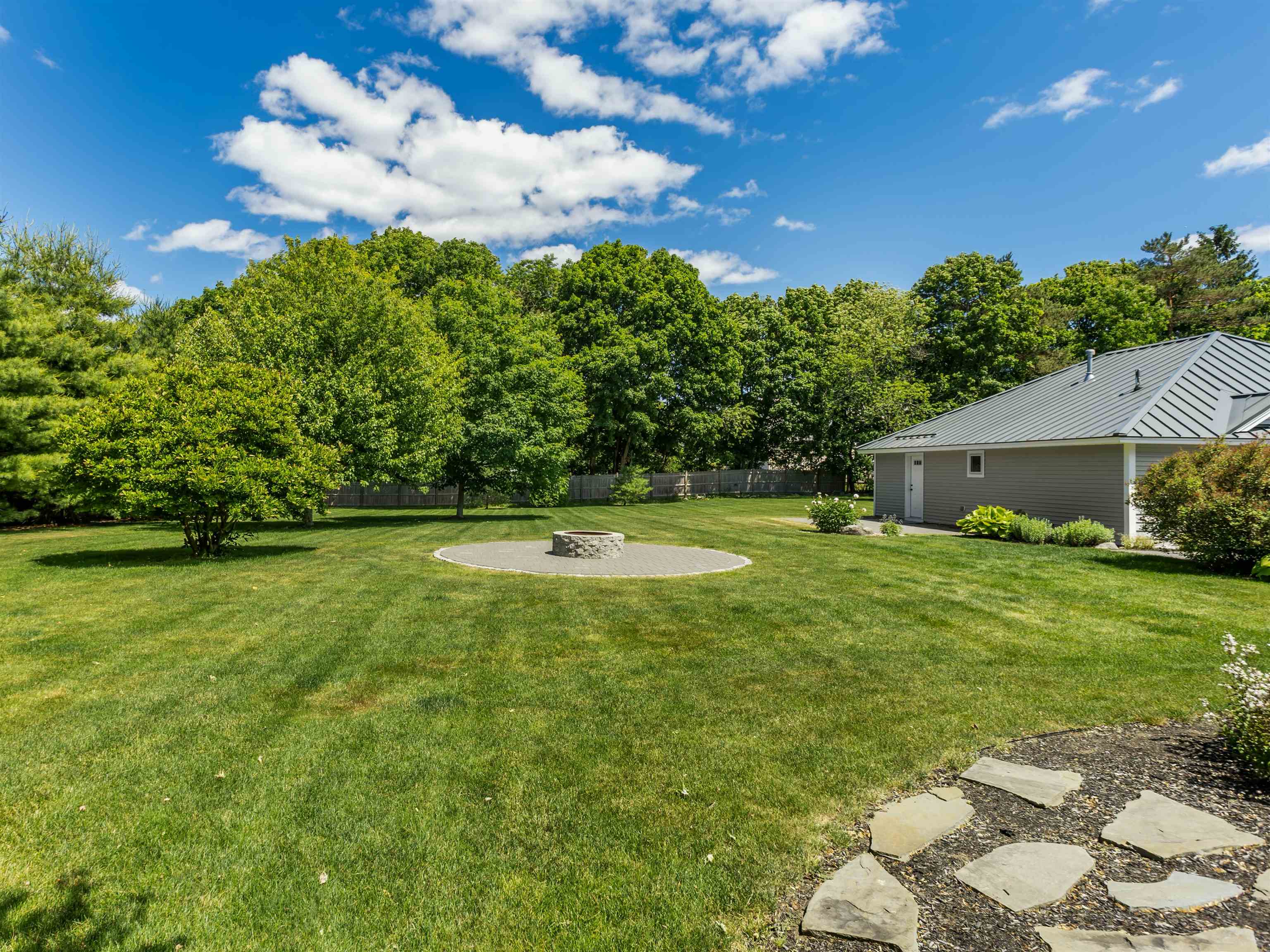 384 Winnacunnet Road Hampton, NH 03842 - Photo 10 of 54