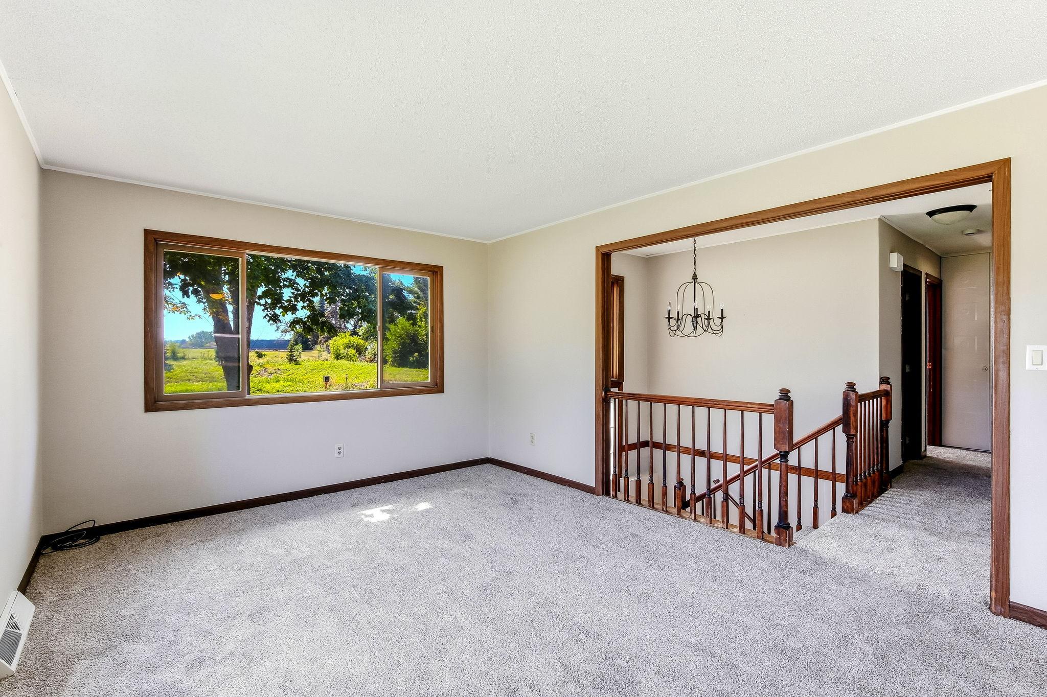 5512 Woodside Road Southeast Prior Lake, MN 55372 - Photo 3 of 31 Gallery Image 3
