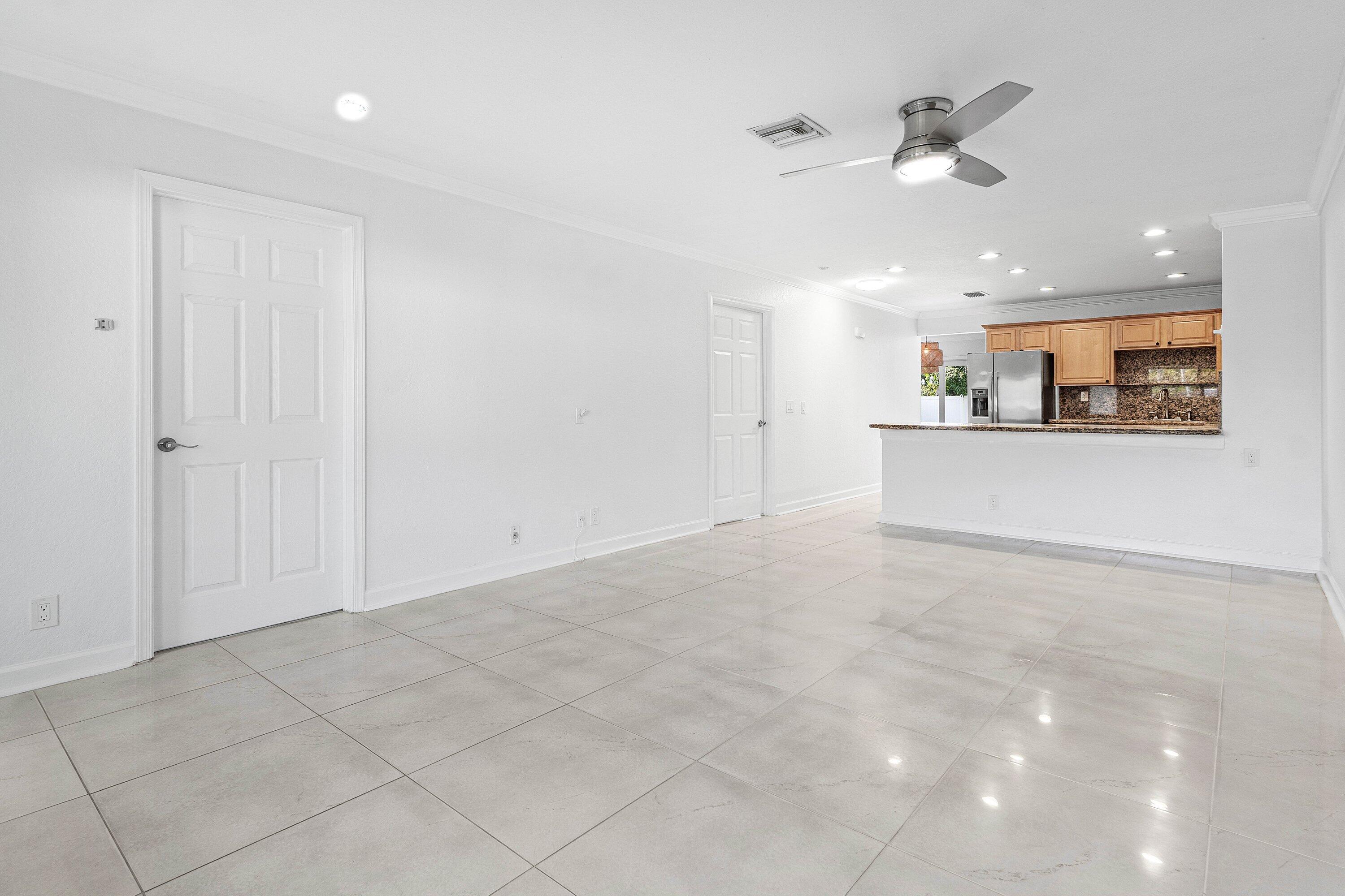 231 Southwest 6th Street Boca Raton, FL 33432 - Photo 9 of 25 007-229Southwest6thStreet-BocaRaton-FL-3
