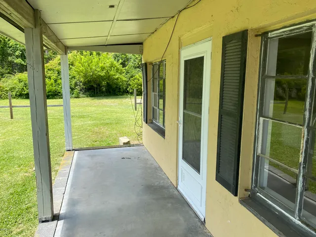 $795 | 3106 Highway 24, Unit C, Newport, NC 28570