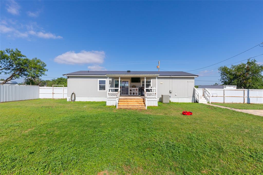 401 Haynes Street Merkel, TX 79536 - Photo 33 of 37