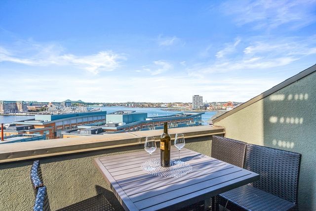 $1,190,000 | 357 Commercial Street, Unit 813, Boston, MA 02109