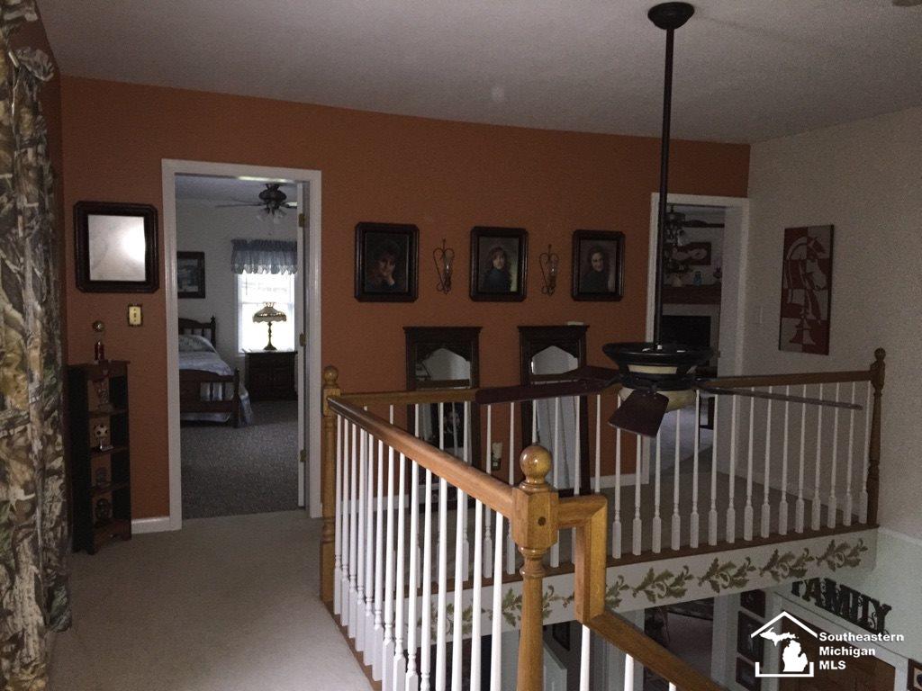 2279 West Newburg Road Carleton, MI 48117 - Photo 14 of 27 31307788-13.JPG