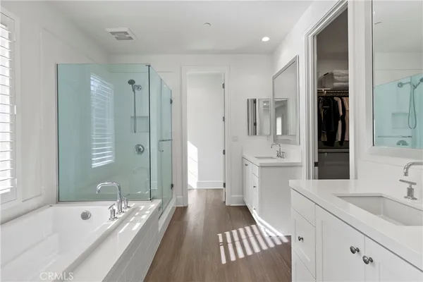 $6,000 | 112 Vigna, Irvine, CA 92602