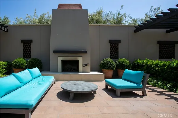 $6,000 | 112 Vigna, Irvine, CA 92602