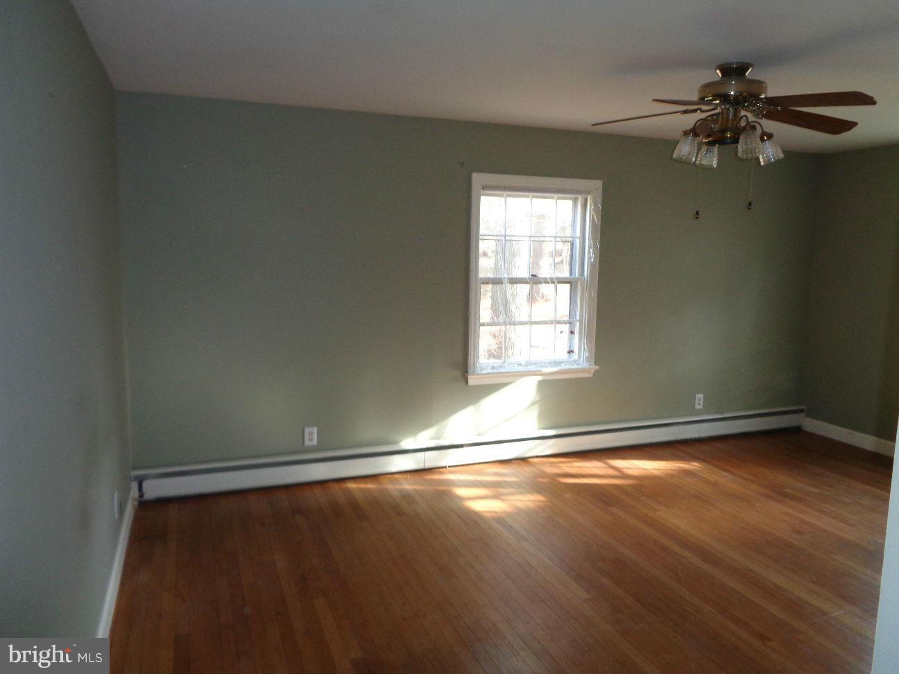 211 Ferndale Road Aberdeen, MD 21001 - Photo 14 of 29 Bedroom Main 1