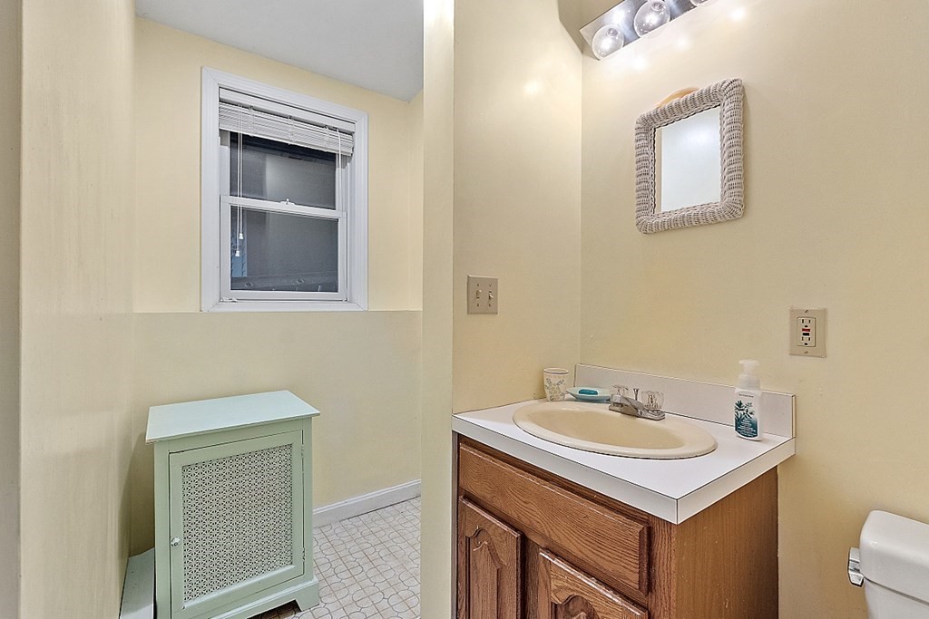 31 Barnard Road Worcester, MA 01605 - Photo 20 of 36