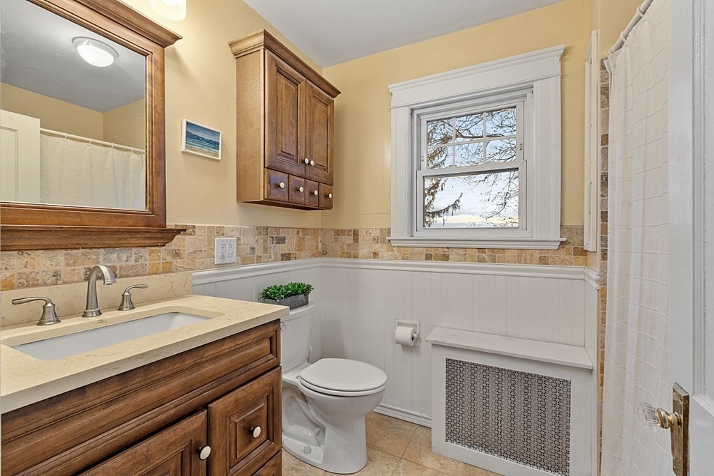 31 Barnard Road Worcester, MA 01605 - Photo 23 of 36