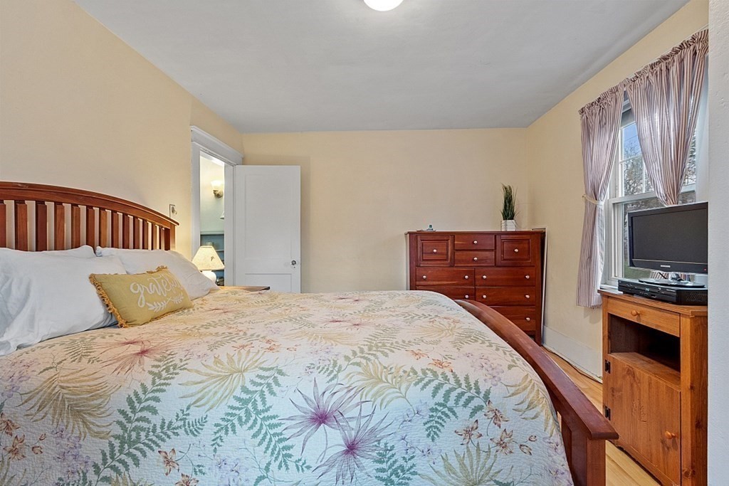 31 Barnard Road Worcester, MA 01605 - Photo 25 of 36