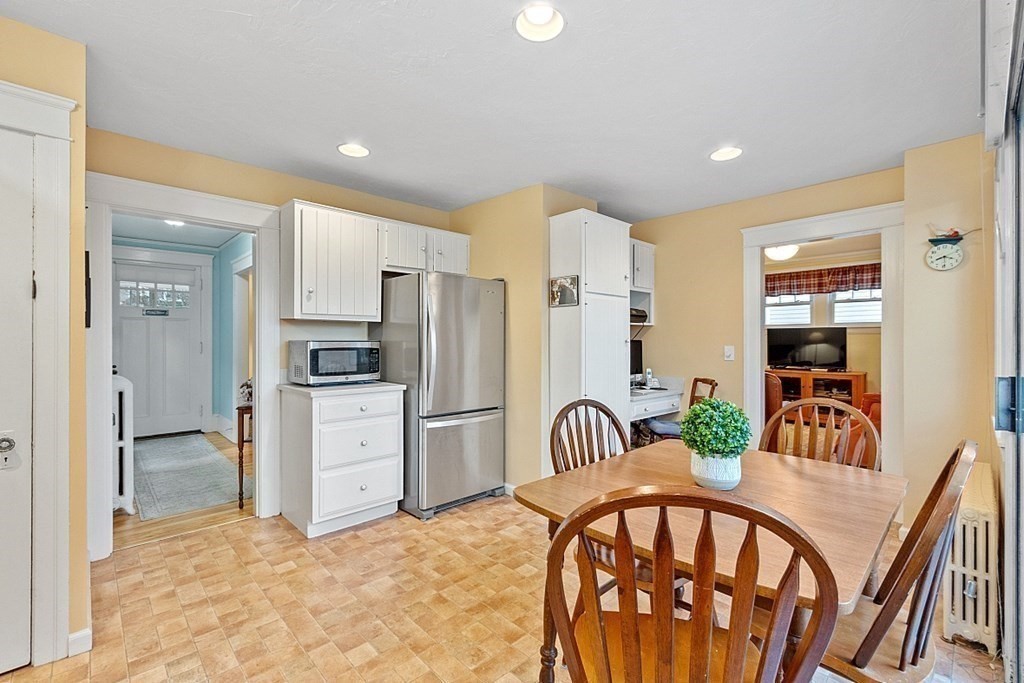 31 Barnard Road Worcester, MA 01605 - Photo 9 of 36