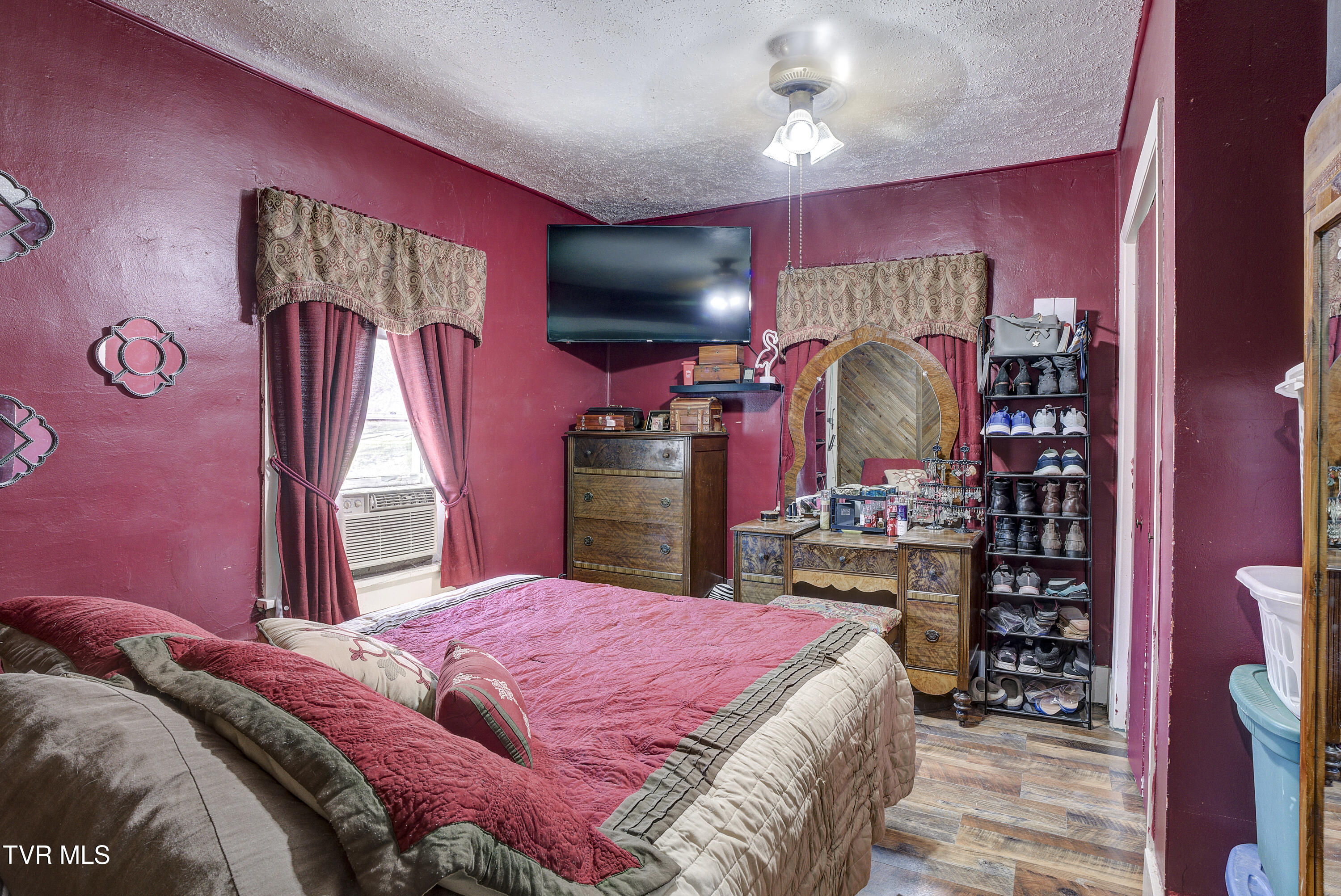 340 North Mohawk Drive Erwin, TN 37650 - Photo 14 of 28 Mohwak-6