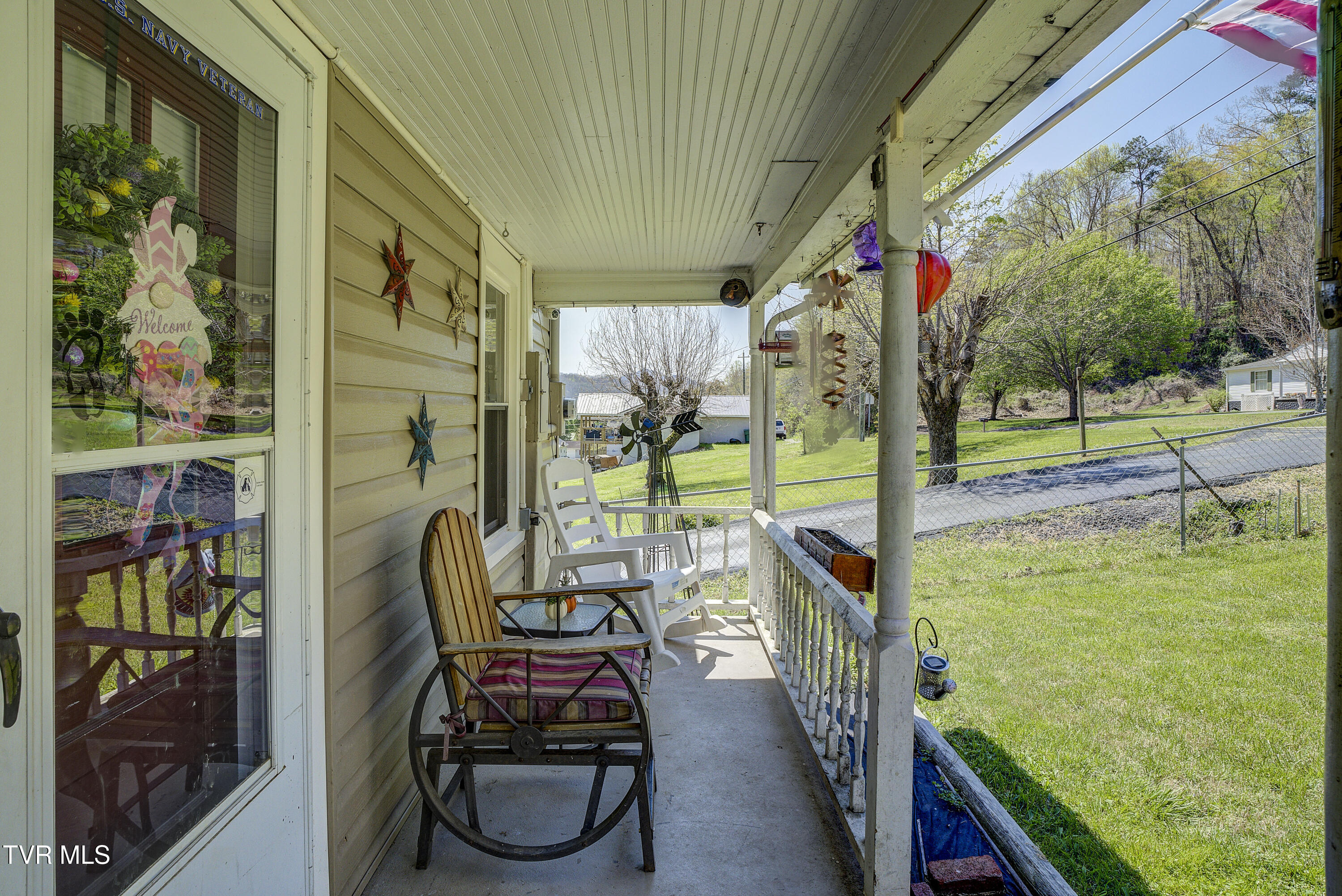 340 North Mohawk Drive Erwin, TN 37650 - Photo 4 of 28 Mohwak-20