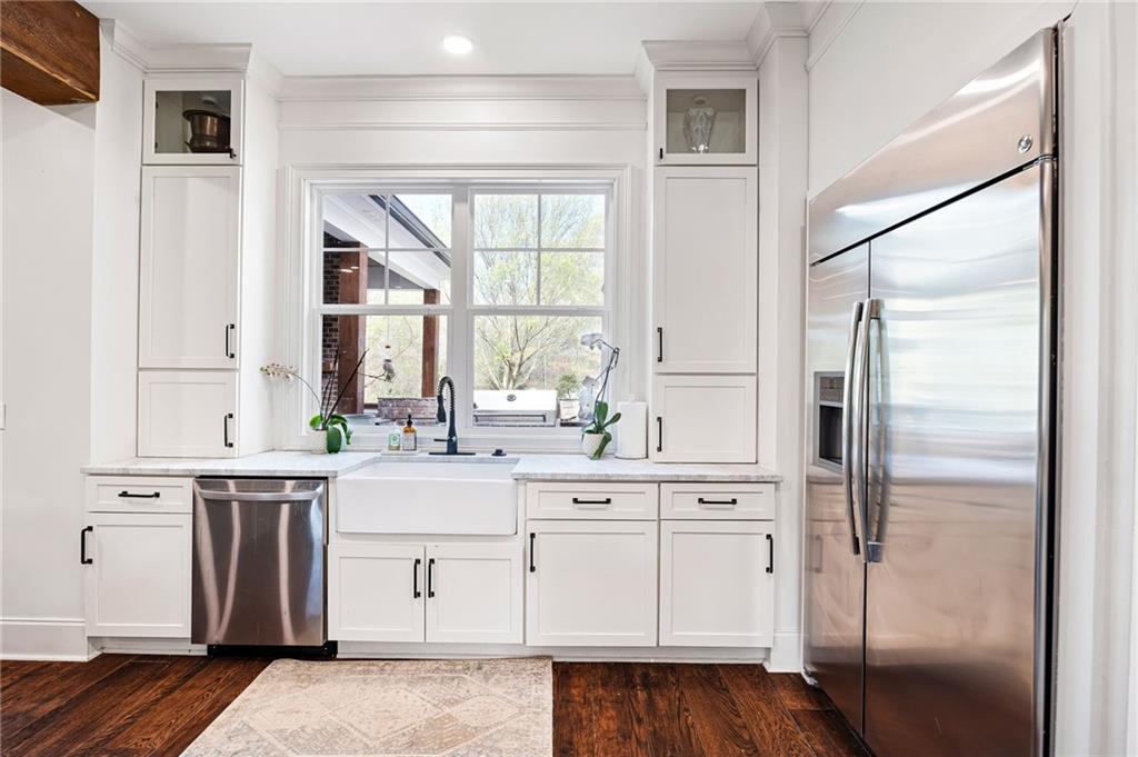 7093 Vaughn Road Woodstock, GA 30188 - Photo 31 of 86