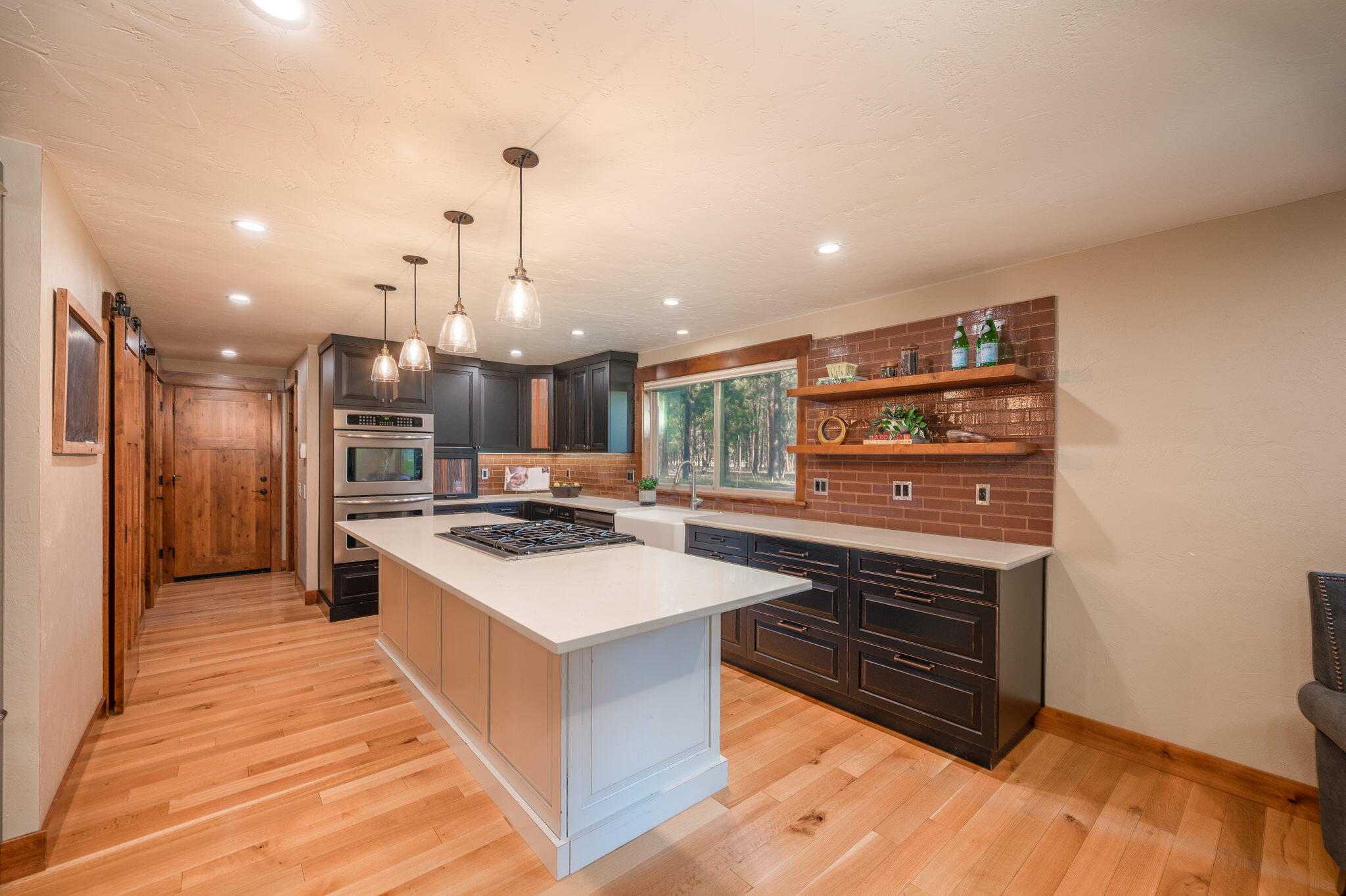 69287 Crooked Horseshoe Road Sisters, OR 97759 - Photo 14 of 55 14
