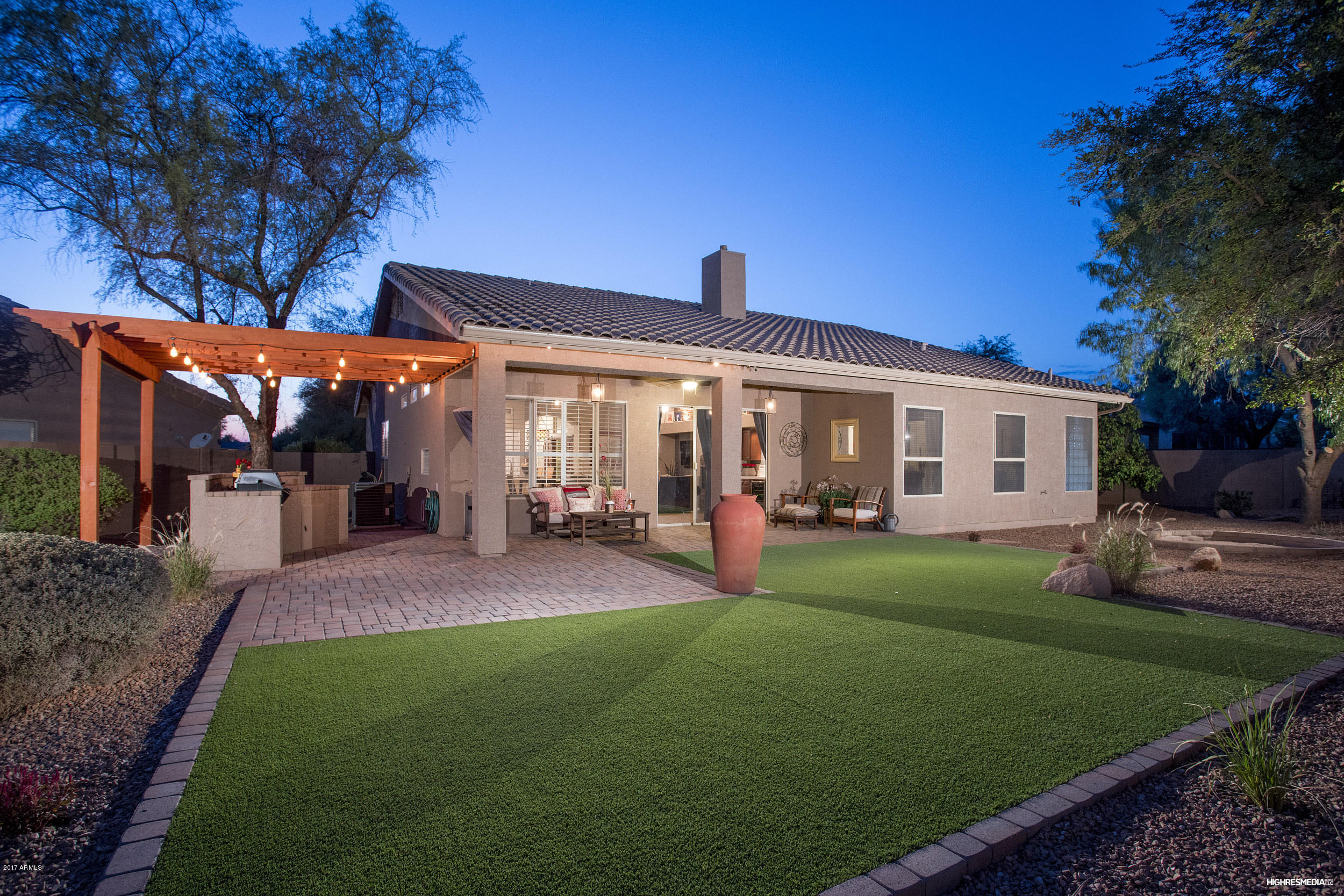 26203 North 44th Place Phoenix, AZ 85050 - Photo 3 of 32 Entertainer's Backyard