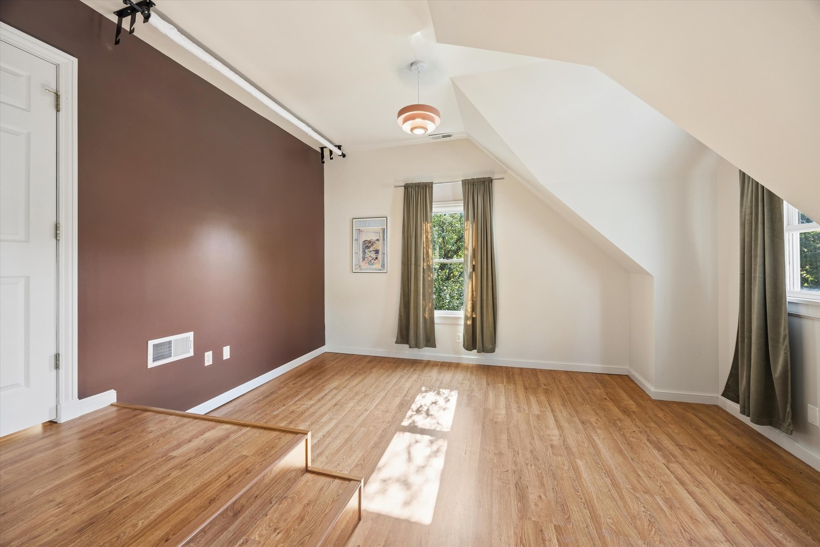 175 West Burlington Street Riverside, IL 60546 - Photo 25 of 36 Gallery Image 25