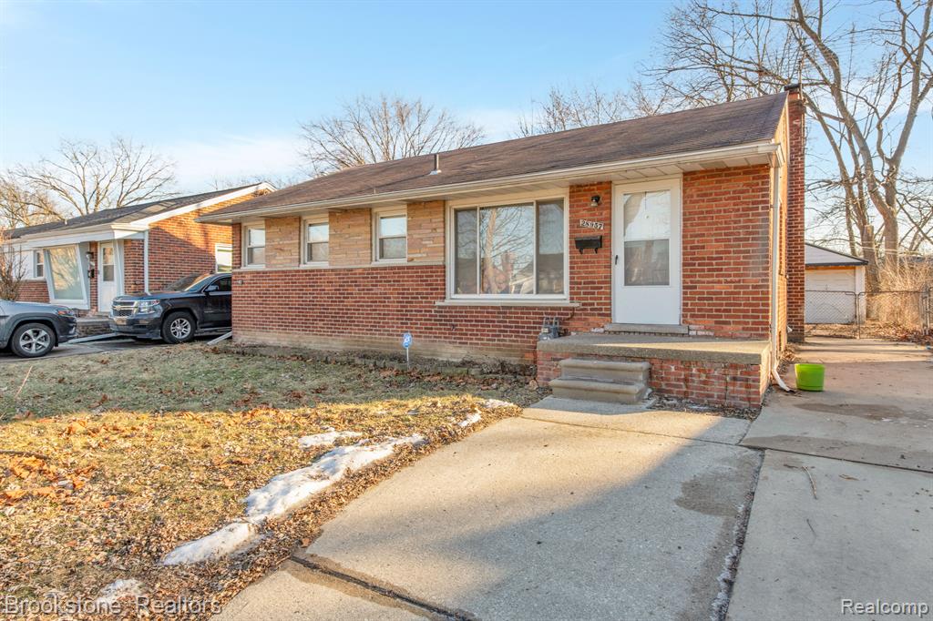 28957 Emerson Street Inkster, MI 48141 - Photo 2 of 22 Gallery Image 2