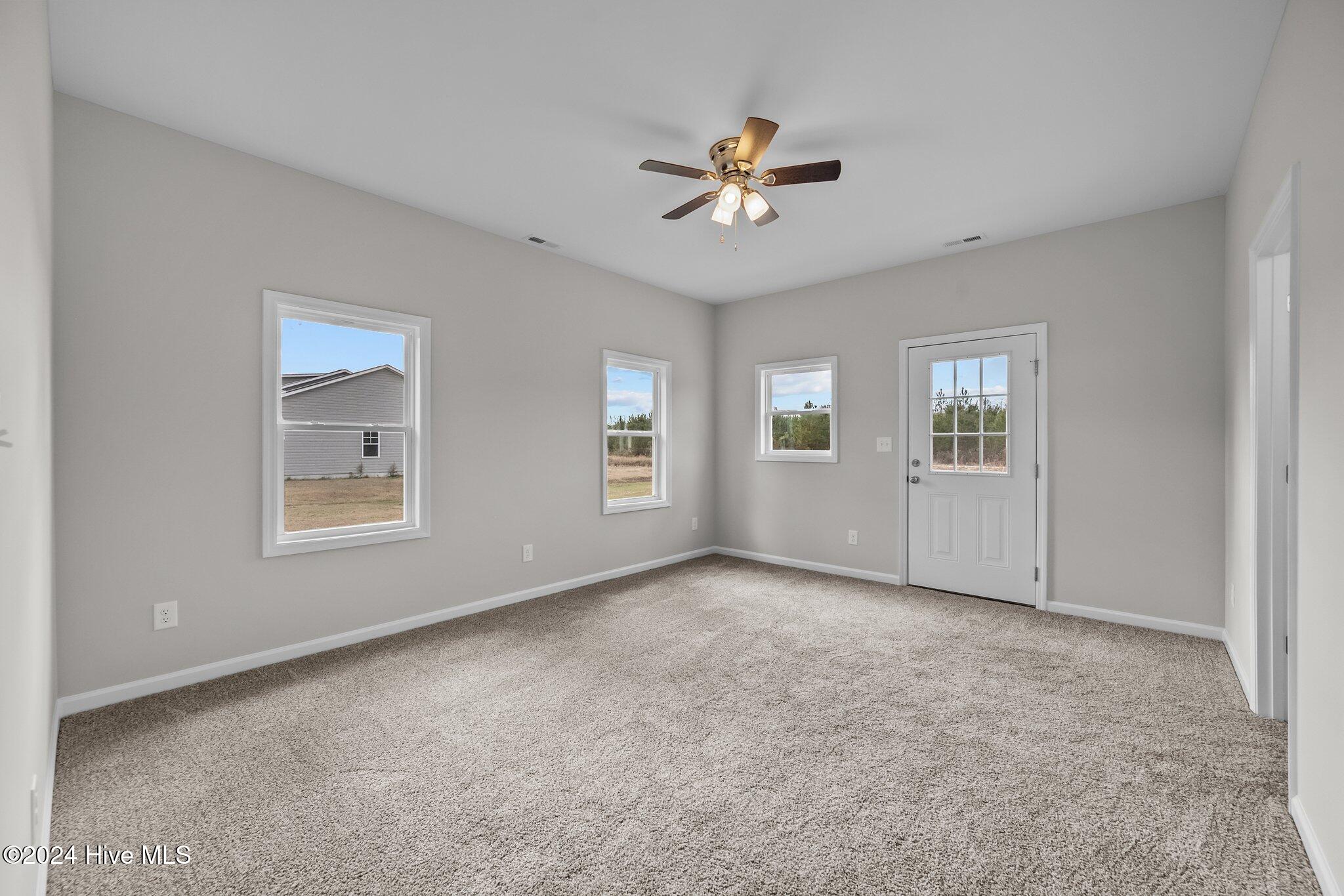 146 Padgett Road Maple Hill, NC 28454 - Photo 18 of 46 14-web-or-mls-_Z723367