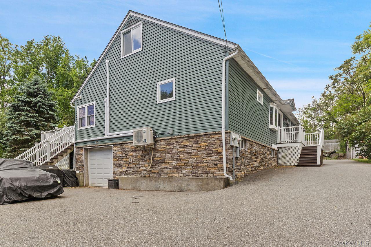 5 Adair Road Cortlandt Manor, NY 10567 - Photo 2 of 36