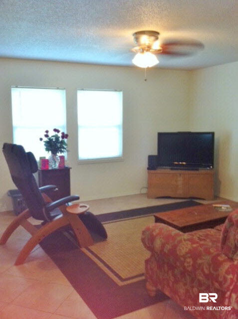 426 Cedar Court Foley, AL 36535 - Photo 3 of 9 Living Room