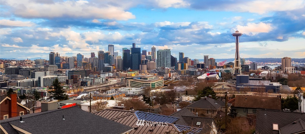 317 Highland Drive Seattle, WA 98109 - Photo 2 of 25