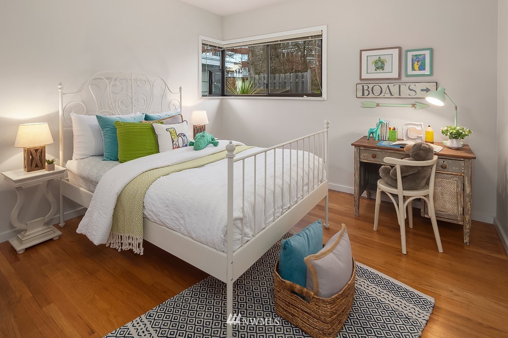 317 Highland Drive Seattle, WA 98109 - Photo 16 of 25