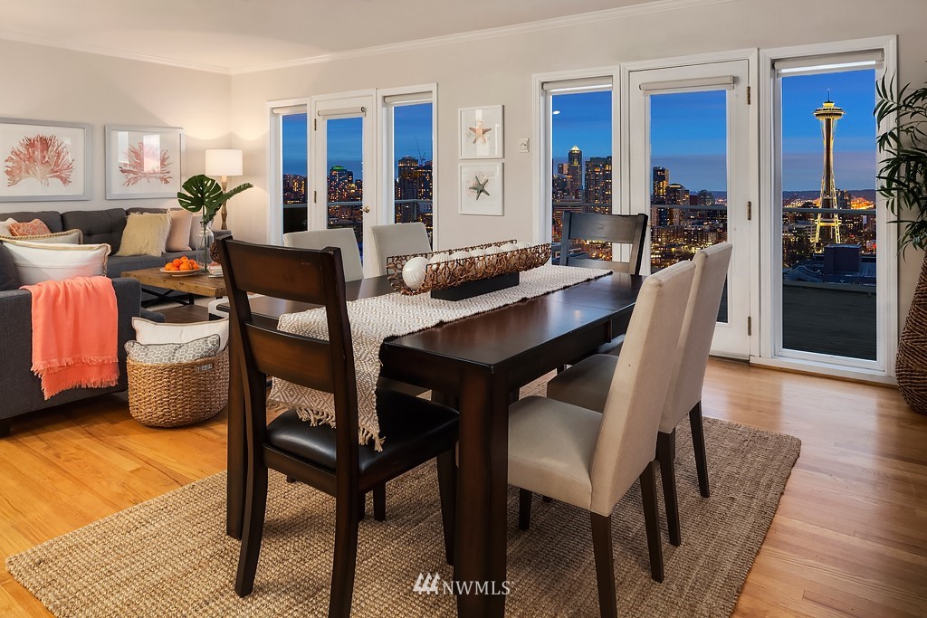 317 Highland Drive Seattle, WA 98109 - Photo 6 of 25