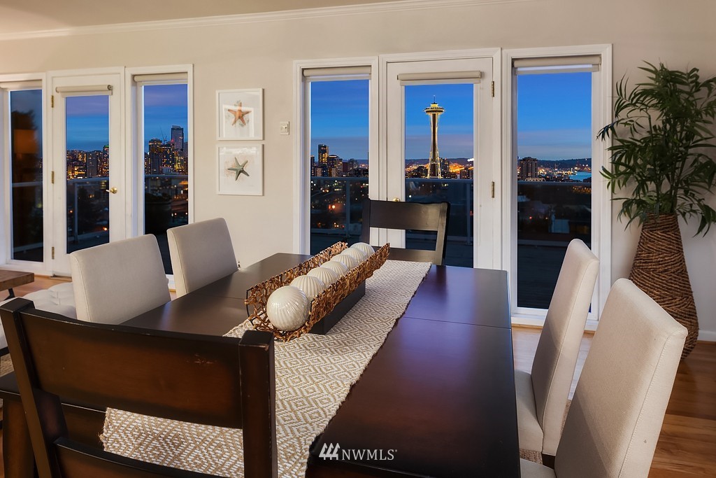 317 Highland Drive Seattle, WA 98109 - Photo 8 of 25