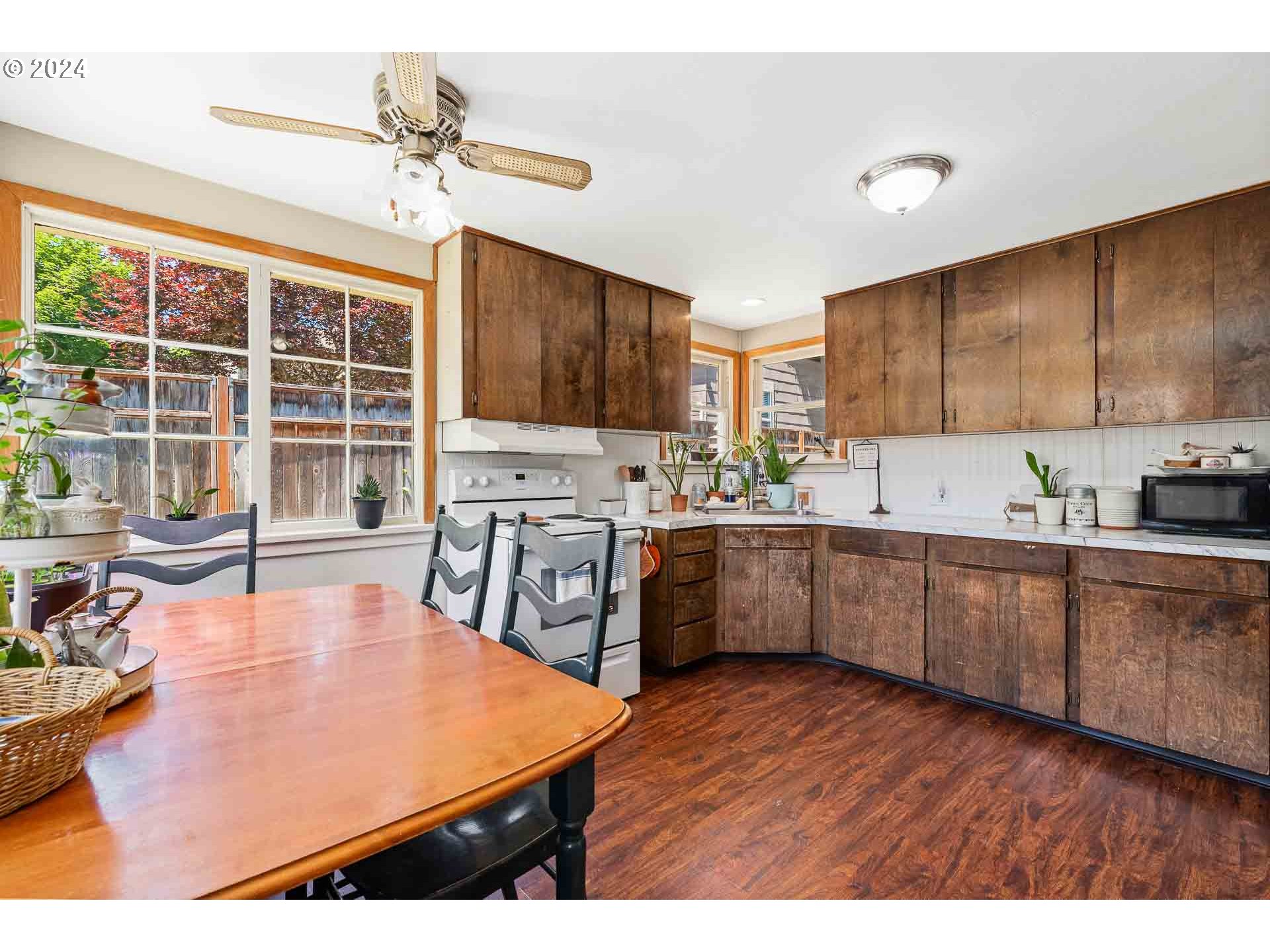 144 Northeast 18th Avenue Camas, WA 98607 - Photo 11 of 33 Gallery Image 11