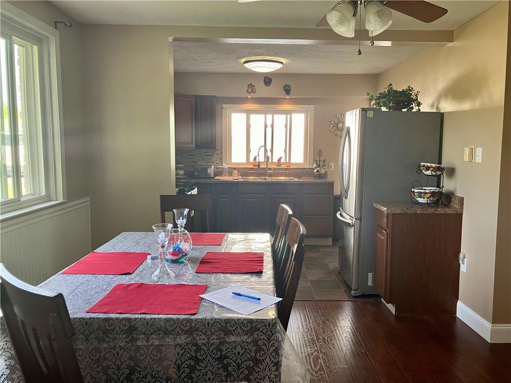 Looking into the kitchen from livingroom