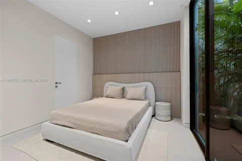 $6,350,000 | 4534 Sheridan Avenue, Miami Beach, FL 33140