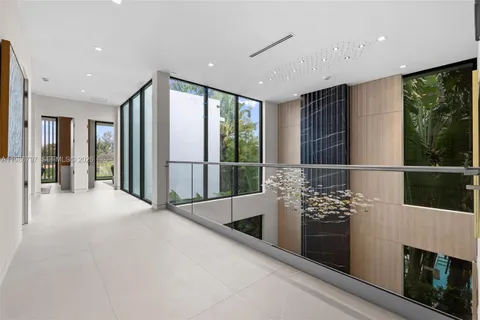 $6,350,000 | 4534 Sheridan Avenue, Miami Beach, FL 33140