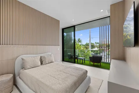 $6,350,000 | 4534 Sheridan Avenue, Miami Beach, FL 33140