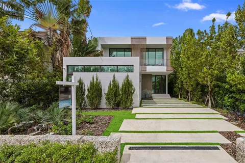 $6,350,000 | 4534 Sheridan Avenue, Miami Beach, FL 33140