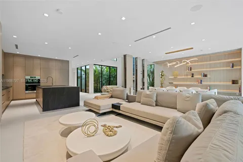 $6,350,000 | 4534 Sheridan Avenue, Miami Beach, FL 33140