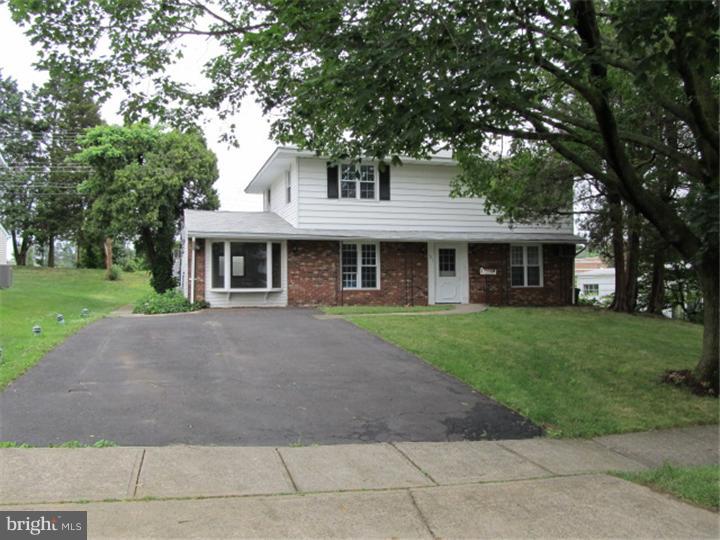 121 Terrace Road Levittown, PA 19056 - Photo 1 of 13 Exterior Front