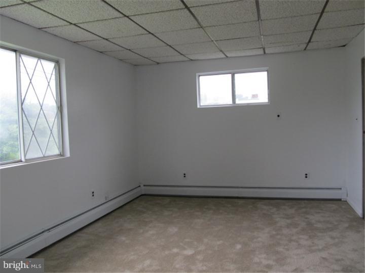 121 Terrace Road Levittown, PA 19056 - Photo 9 of 13