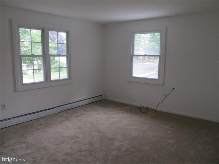 121 Terrace Road Levittown, PA 19056 - Photo 10 of 13