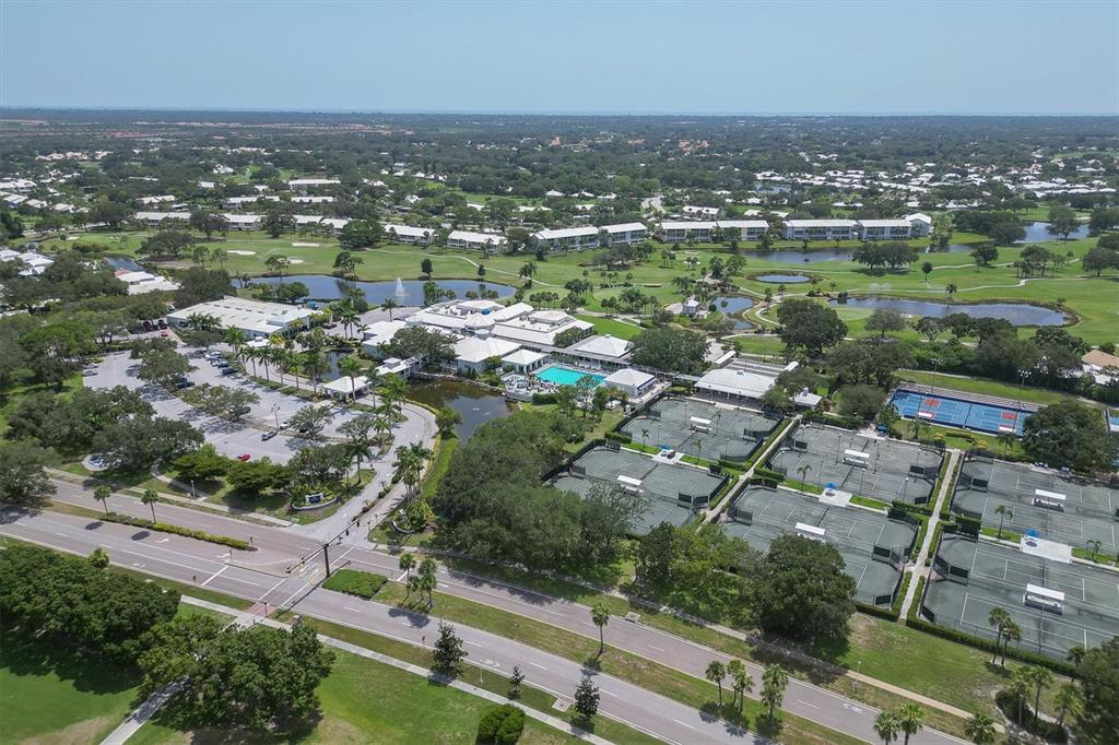 450 Cerromar Road, Unit 282 Venice, FL 34293 - Photo 31 of 44 an aerial view of city