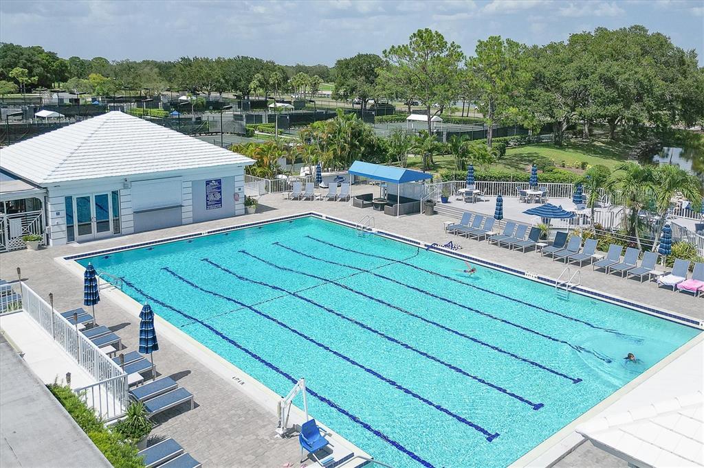 450 Cerromar Road, Unit 282 Venice, FL 34293 - Photo 35 of 44 a terrace with outdoor seating and city view