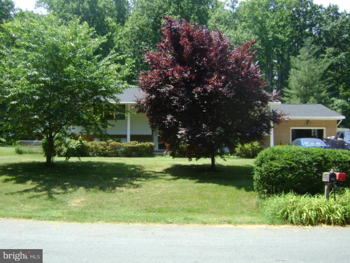 121 Claiborne Road Edgewater, MD 21037 - Photo 10 of 20 Exterior (General)