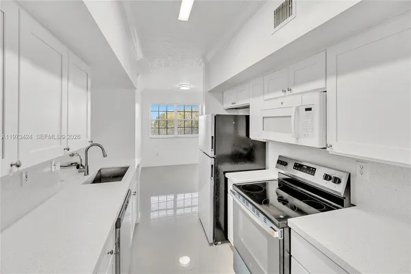 $2,650 | 151 Southwest 117th Avenue, Unit 9308, Pembroke Pines, FL 33025