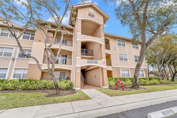$2,650 | 151 Southwest 117th Avenue, Unit 9308, Pembroke Pines, FL 33025
