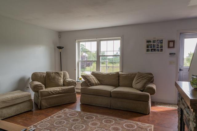 181 George Ryder Road Chatham, MA 02633 - Photo 8 of 24 Living room