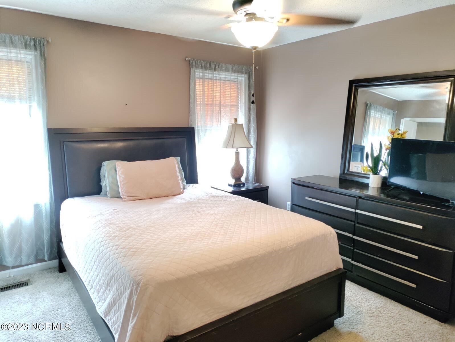 985 Spring Forest Road, Unit C8 Greenville, NC 27834 - Photo 10 of 17 master bedroom pic