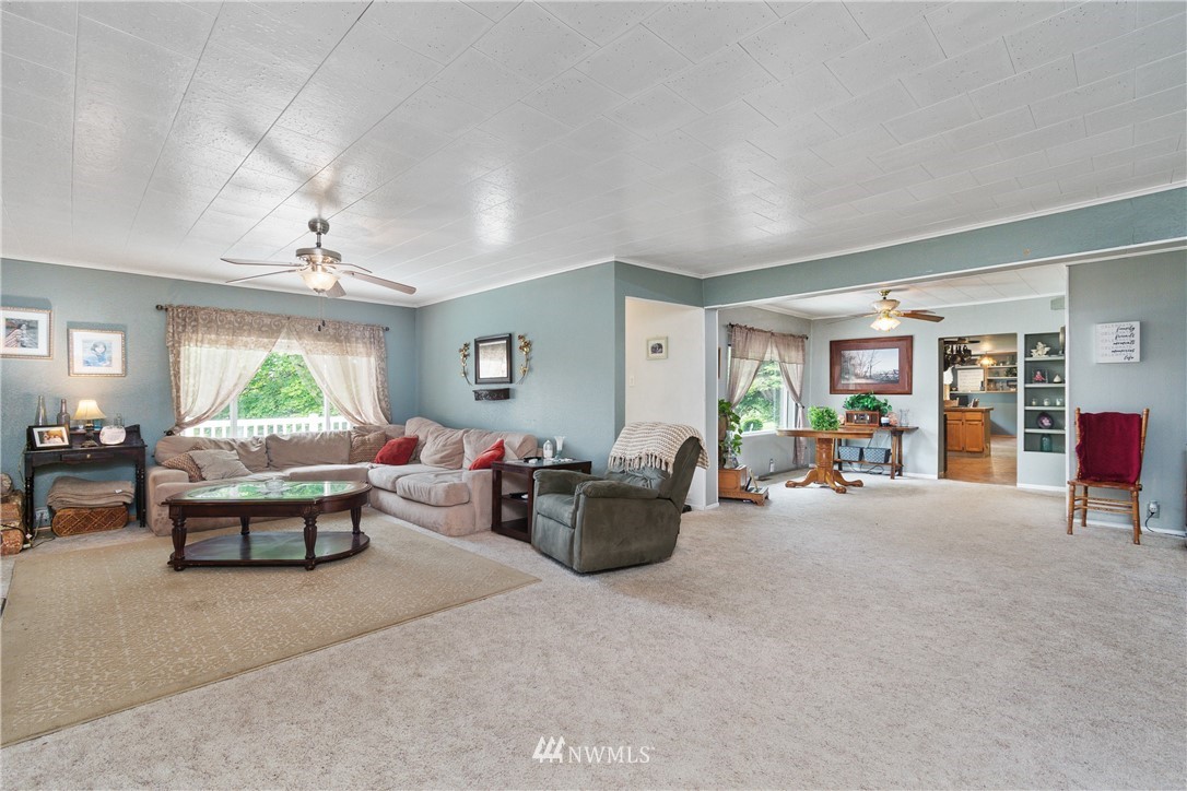 34 North Jacobson Road Cathlamet, WA 98612 - Photo 2 of 37 Gallery Image 2