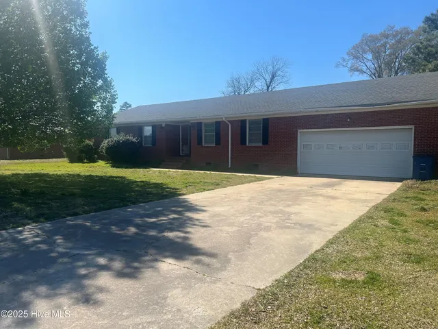 $189,500 | 312 Hoggard Street, Lewiston Woodville, NC 27849