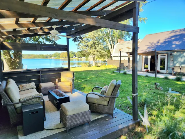 $339,900 | 2813 Mundy Avenue, White Cloud, MI 49349