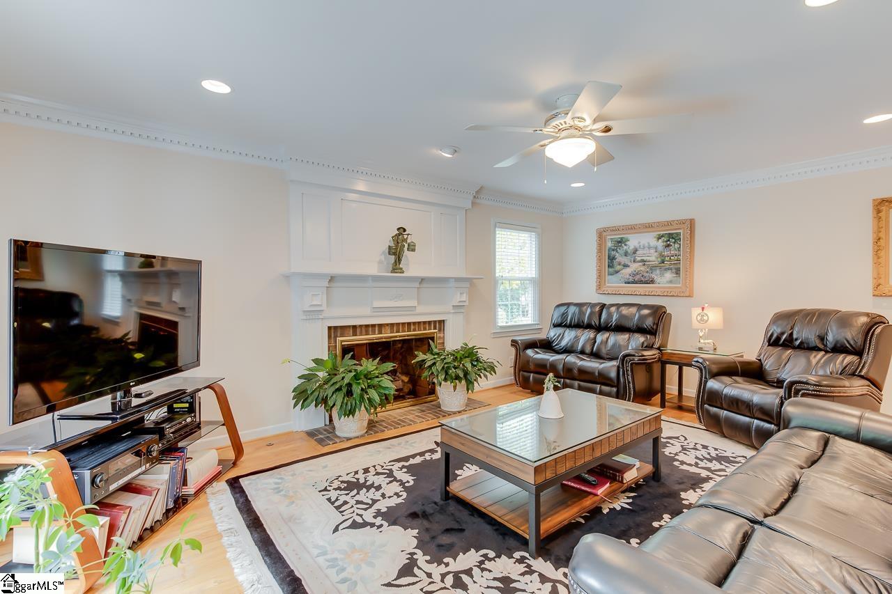 328 Wilmington Road Greenville, SC 29615 - Photo 5 of 36 Gallery Image 5